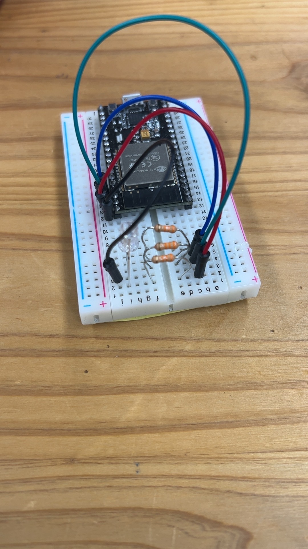 photo.jpg (433.0 kB)